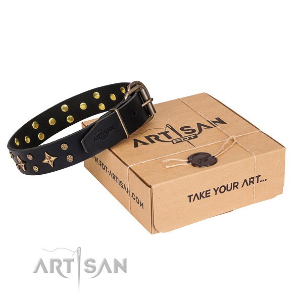 Decorated natural genuine leather dog collar for comfy wearing