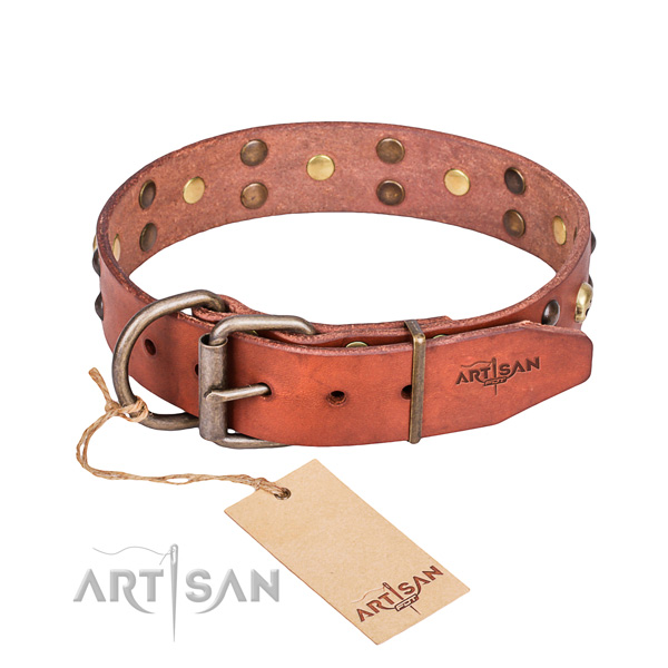 Full grain leather dog collar for fail-safe use