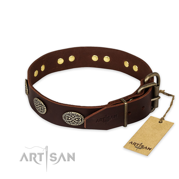 Rust-proof D-ring on full grain leather collar for your impressive dog