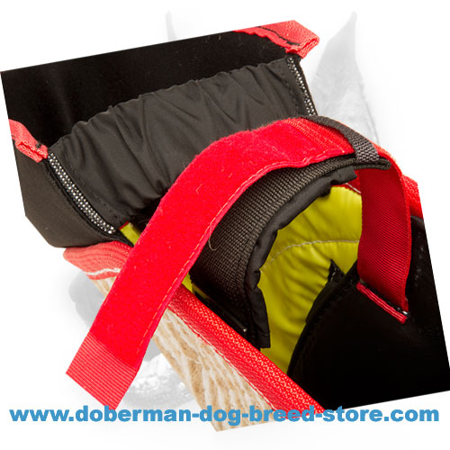 Adjustable Strap Sewn in Puppy Bite Sleeve for Doberman Training