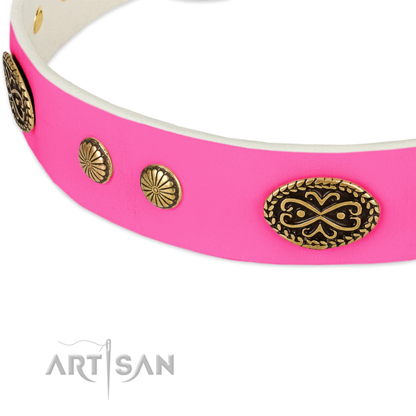 Durable D-ring on natural leather dog collar for your four-legged friend